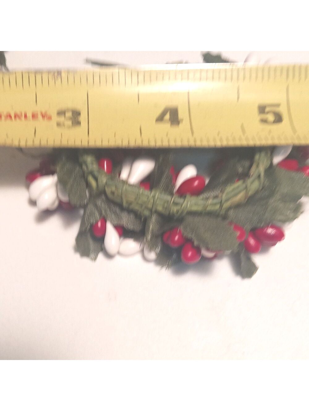Lot of 6 New Primitive Red White Pip Berry 2" Candle Rings/Votive Napkin Rings - Picture 4 of 7